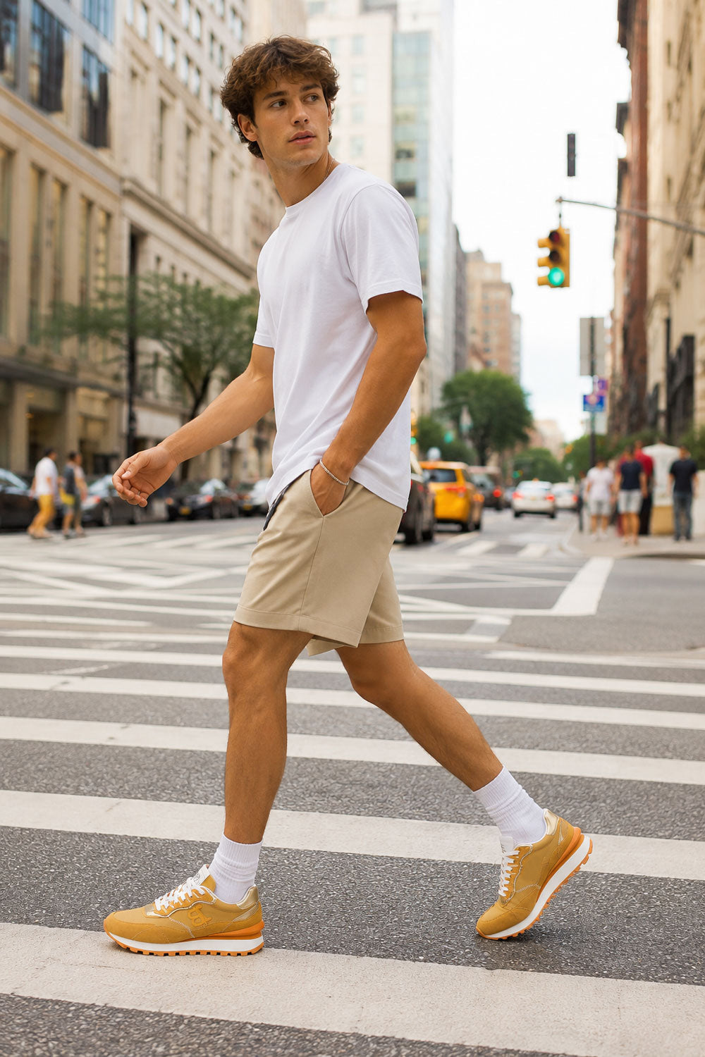 GOLDEN Sneakers