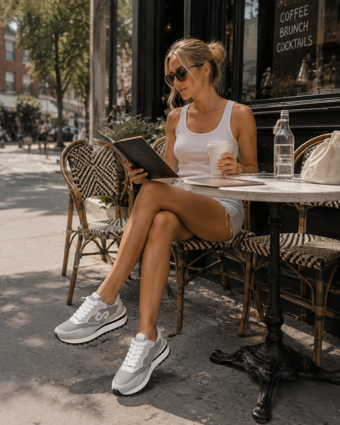 MIST Sneakers
