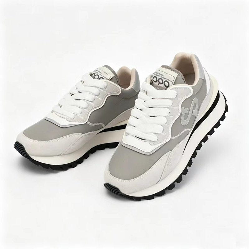 MIST Sneakers