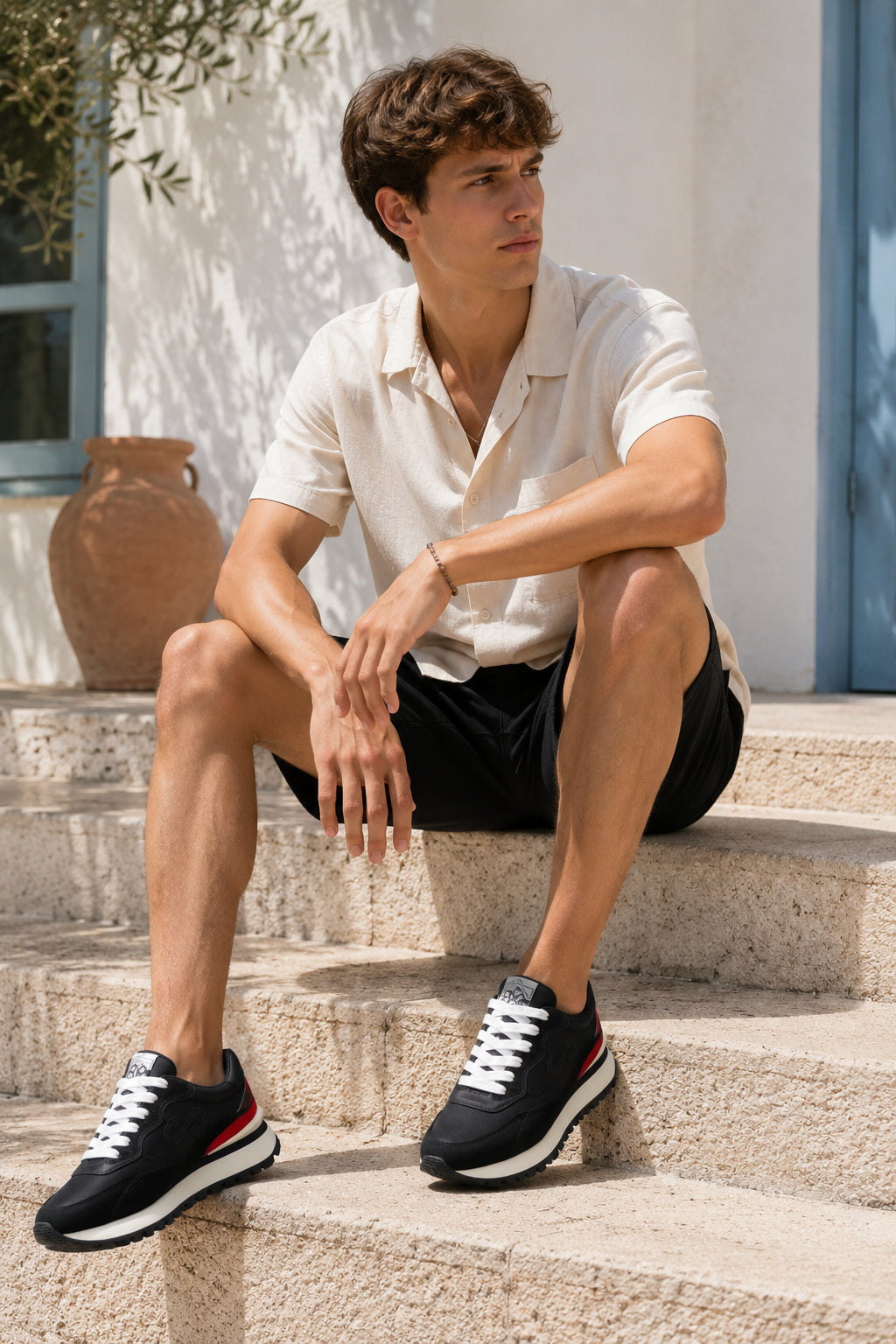 ONYX Sneakers