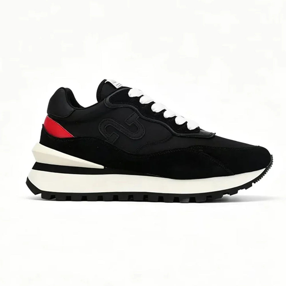 ONYX Sneakers