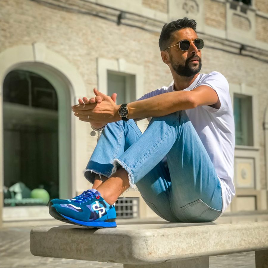 Lace-Up Paint Sneakers Blue - Image 3