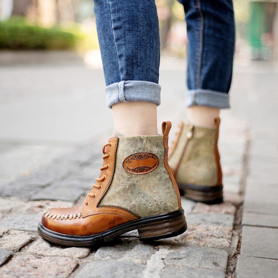 Women Splicing Pattern Martin Boots