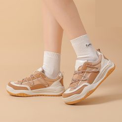 Women-Flat-Sneakers-05