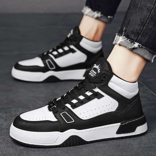 Men-Black-And-White-Sneakers-01