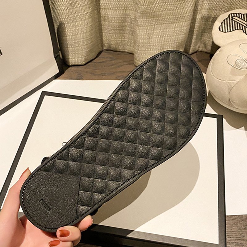 Women Flat Beach Sandals - Image 5