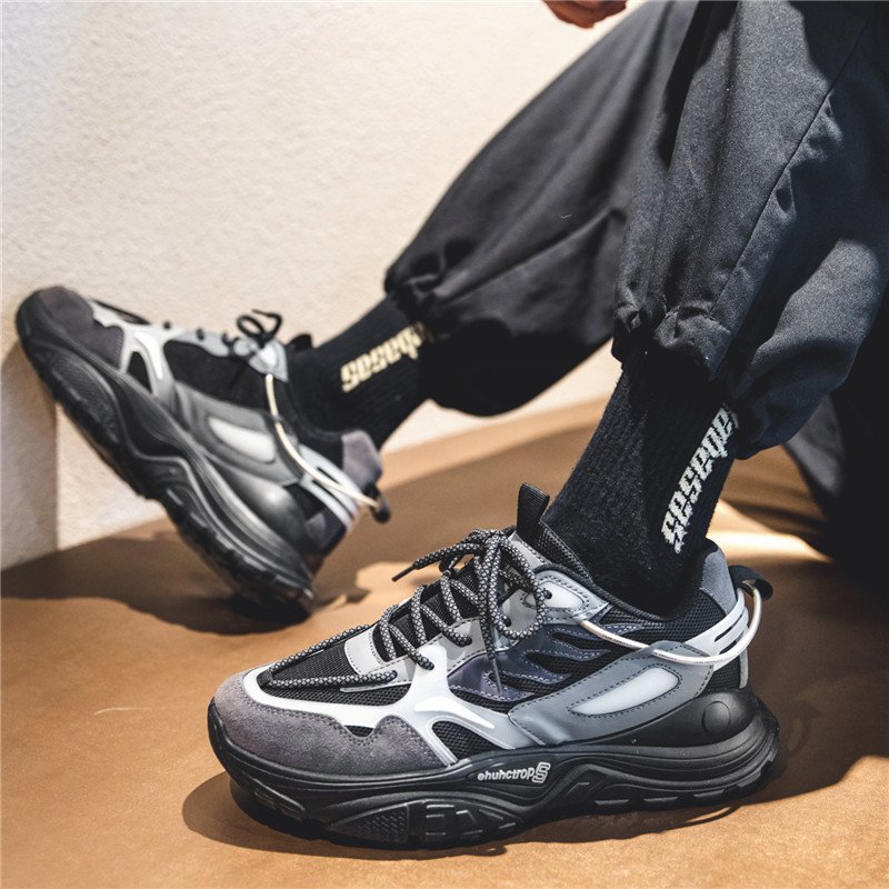 Men Ehuhctrops Sneakers - Image 4