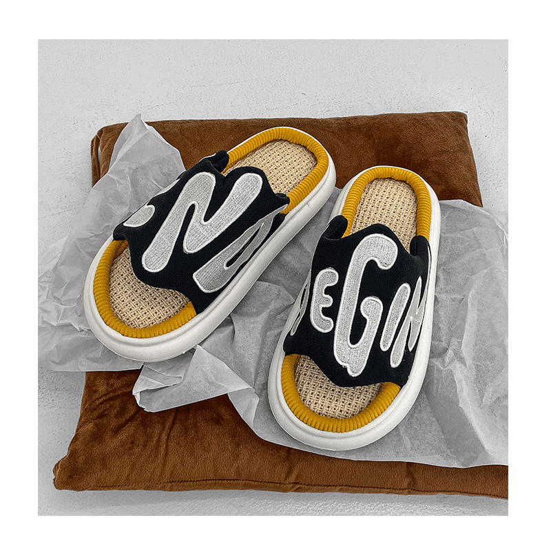 Men Embroidery Slippers Black - Image 4