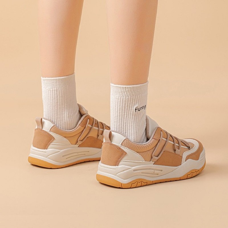 Women Flat Sneakers - Image 6
