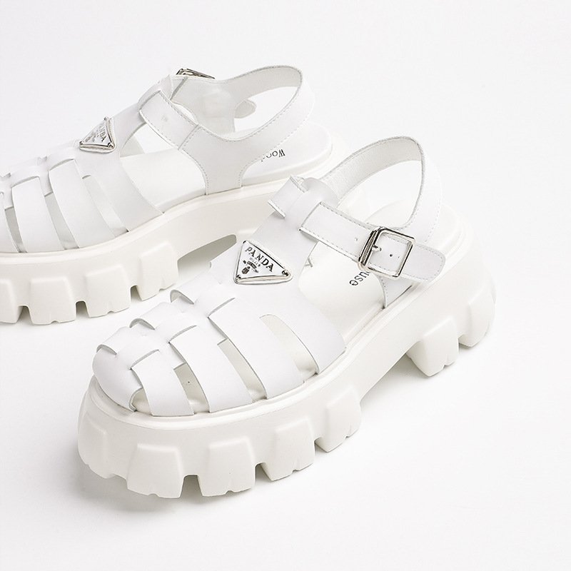 Women Triangle Gear Sole Sandals - Image 5